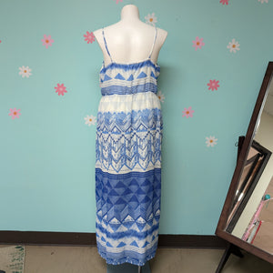 SzXXL Old Navy Blue/White Print Maxi Dress