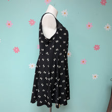 Load image into Gallery viewer, Sz3X Forever 21 Black and White Bow Print Dress