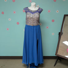 Load image into Gallery viewer, Sz26 Royal Blue Prom Grown