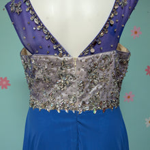 Load image into Gallery viewer, Sz26 Royal Blue Prom Grown