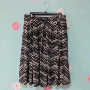 SzXL Lularoe Madison Pleated Skirt