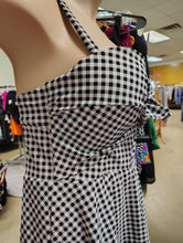 Load image into Gallery viewer, Torrid plaid gingham one piece swimsuit with underwires size 2x