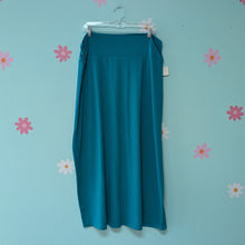 Load image into Gallery viewer, SzXL Faded Glory Aqua Blue Maxi Skirt