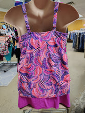 Load image into Gallery viewer, Croft &amp; Barrow butterfly print tankini swim top size 22W