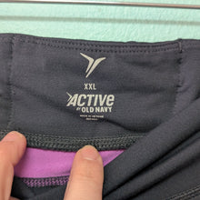 Load image into Gallery viewer, SzXXL Old Navy Active Black Capri Leggings