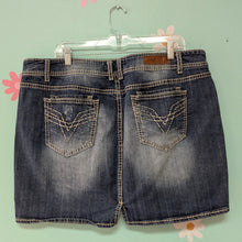 Load image into Gallery viewer, Sz20 Vigoss Denim Mini Skirt