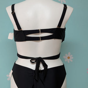 Sz22 Gabifresh Black Molded Cup Bikini Top