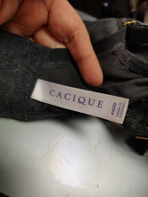 Load image into Gallery viewer, Cacique lightly lined French balconette floral bra 44DD