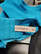 Load image into Gallery viewer, Sz42C Cacique blue lace plunge bra