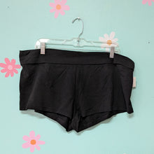 Load image into Gallery viewer, SzXXL Aerie Black Short Court Shorts