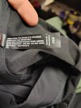 Load image into Gallery viewer, Torrid Active black sports bra zip front 46B