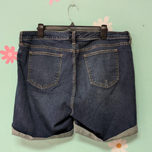 Load image into Gallery viewer, Sz20W Boutique+ Denim Shorts Midrise