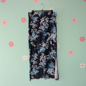 SzL a.n.a Blue Floral Maxi Skirt