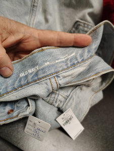sz30 Old Navy NWT distressed slouchy denim shorts