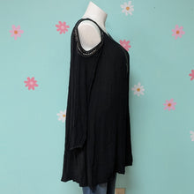 Load image into Gallery viewer, SzXXL Knox Rose Black Cold Shoulder Tunic