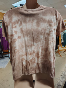 Maurices tie dye knot front tee size 3x