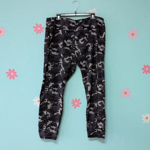 Sz3X Grey Camo Leggings