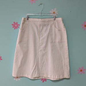 SzXL D&Co. White Denim Skirt