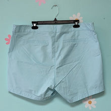 Load image into Gallery viewer, Sz20 Old Navy Light Blue Twill Shorts