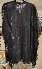 Load image into Gallery viewer, Sz5X/6X Torrid black lace kimono