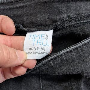 SzXL Time and Tru Black FeniyPull on Capri