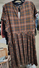 Load image into Gallery viewer, sz4X Torrid plaid brown midi dress