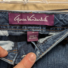 Load image into Gallery viewer, Sz18 Gloria Vanderbilt Denim Capri