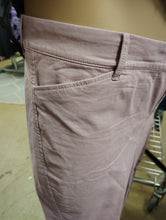 Load image into Gallery viewer, Old Navy lilac pixie pants size 18