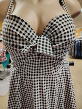 Load image into Gallery viewer, Torrid plaid gingham one piece swimsuit with underwires size 2x
