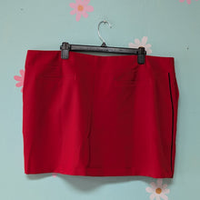 Load image into Gallery viewer, SzXXXL Cutter &amp; Buck Red Skort