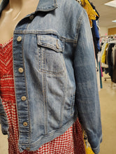 Load image into Gallery viewer, Maurices denim jacket size 3x