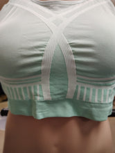 Load image into Gallery viewer, Livi Active sports bra 26/28 4x