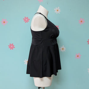 Sz2X D/DD Torrid Black Cross Cross Tankini Top NWT