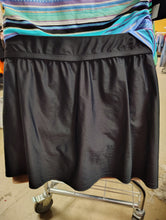 Load image into Gallery viewer, Time &amp; Tru black swim skirt size 3x