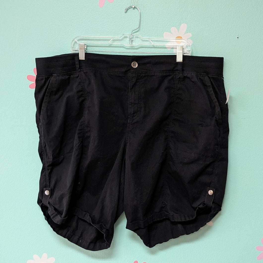 Sz22W Black Twill Shorts