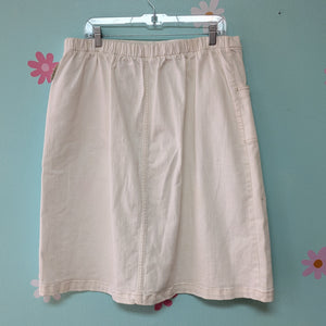 SzXL D&Co. White Denim Skirt