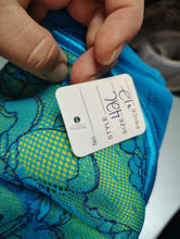Load image into Gallery viewer, Sz42C Cacique blue lace plunge bra
